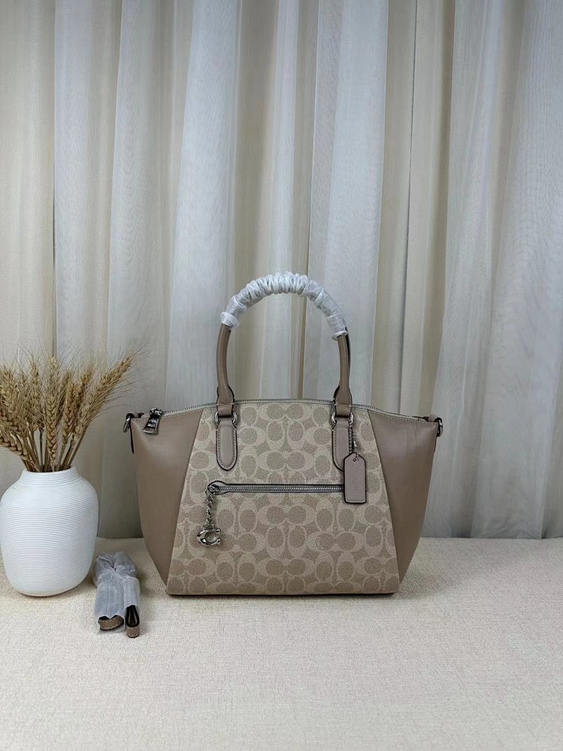 Louis Vuitton crossbody bag