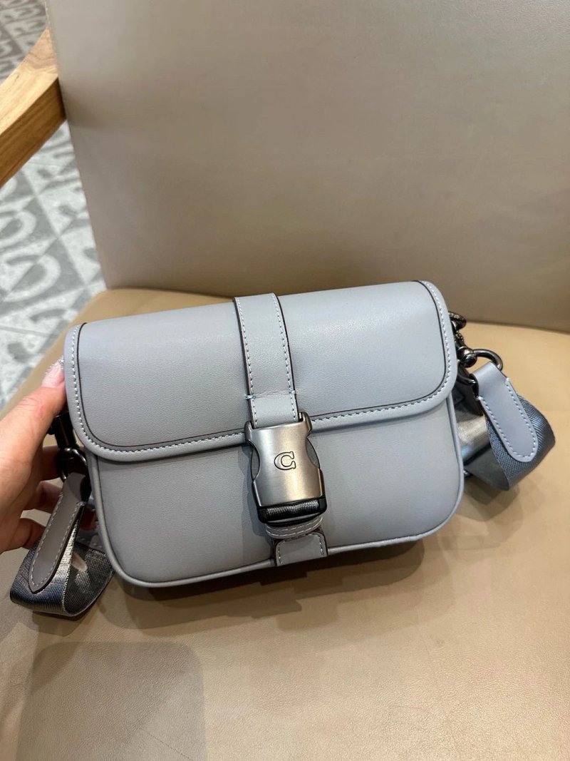 Louis Vuitton League 19 66cm