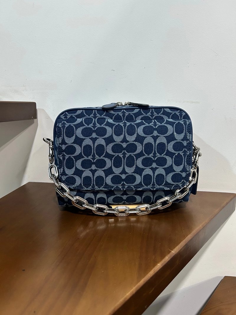 4 CCAK27. 11cm 55cm 23.5cm X17cm X5cm