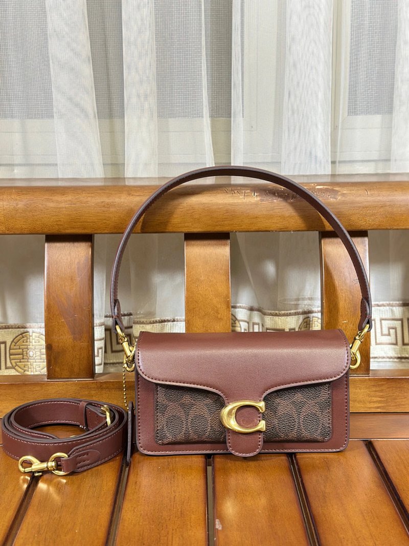 Louis Vuitton CY200 CTabby26 Logo