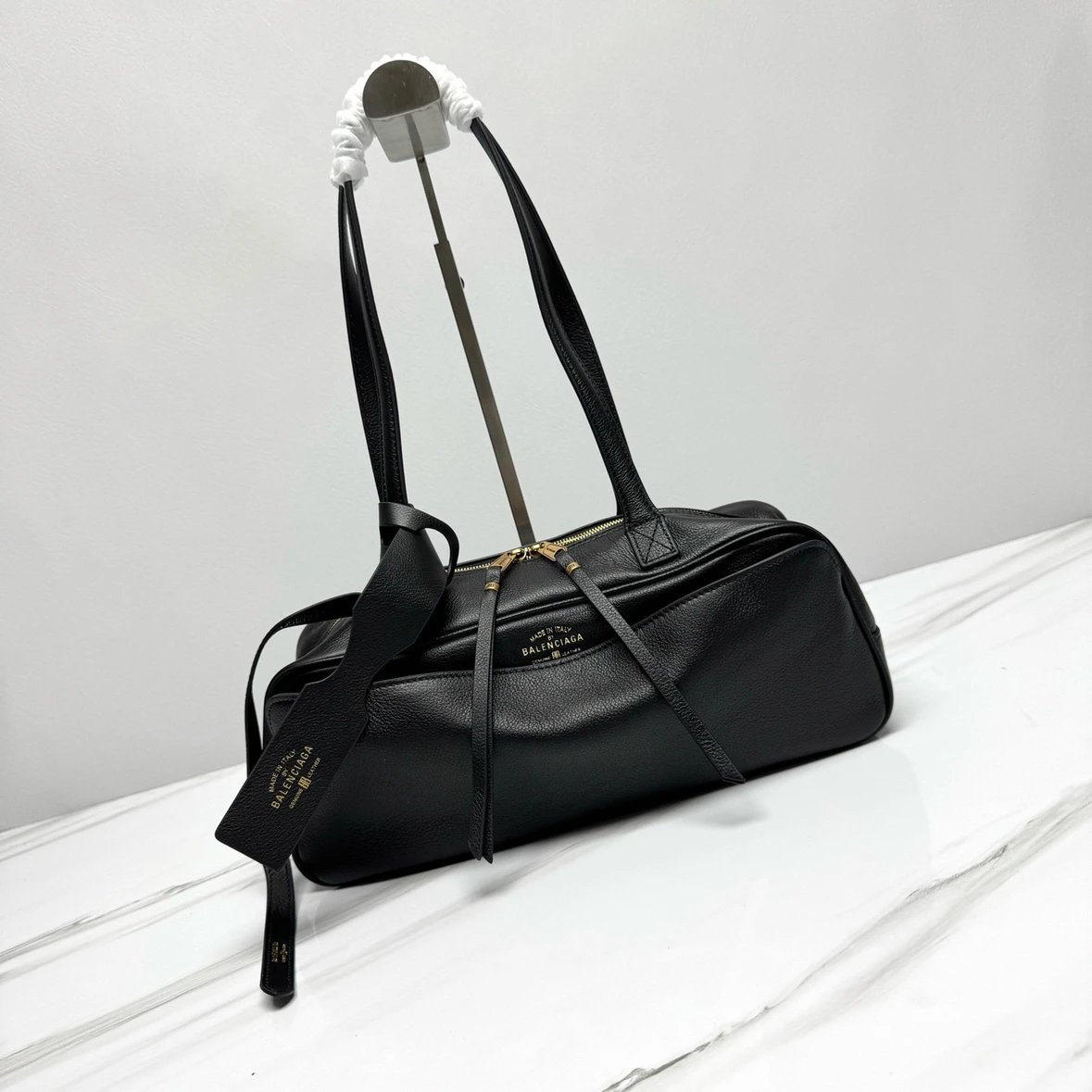 Balenciaga Balenciaga Carrie logo front embossed gold foil calfskin bowling bag handbag shoulder bag women black