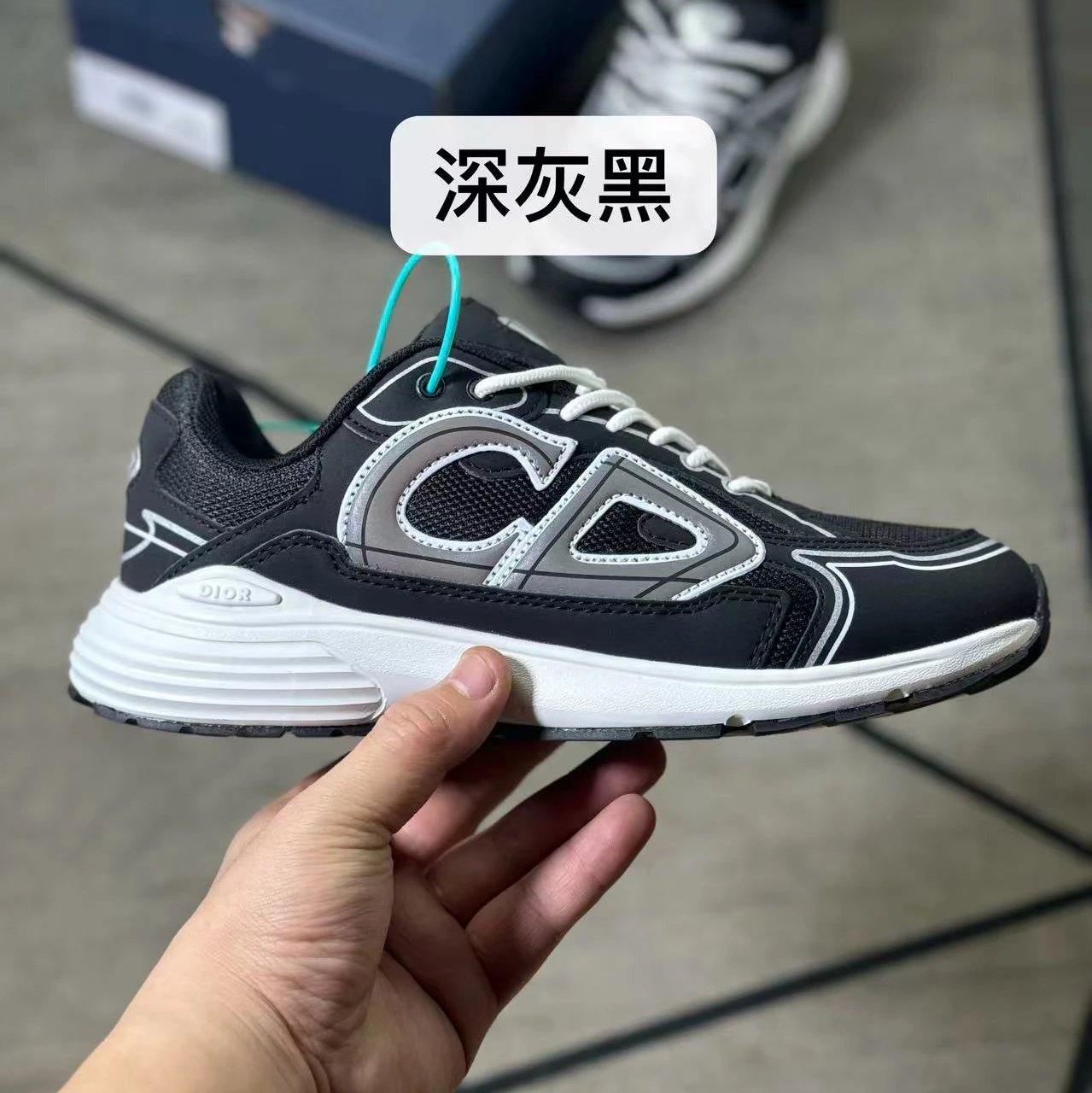 Dark Gray/Black