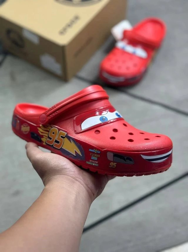 Crocs Slippers Classic Clog Lightning McQueen