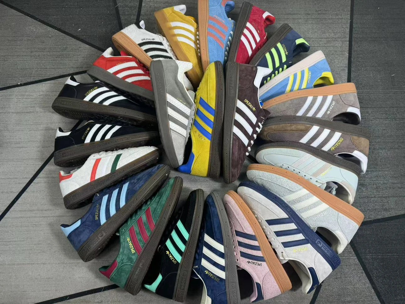 Factory Clearance High Version OG Trainer Sneakers Amaba Suede Long Pile Brush Effect Couples Style Low-Top Casual Shoes New Original Box