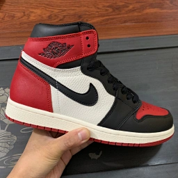 thumbnail for AJ1 black and red toes, the whole shoe is really full-layer built-in air cushion pure original version