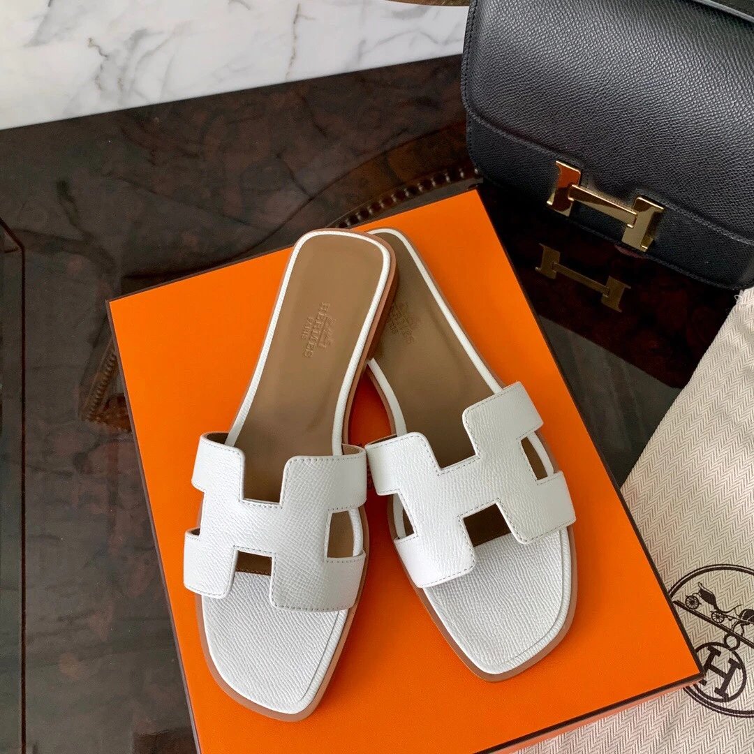 White palm print with flat bottom