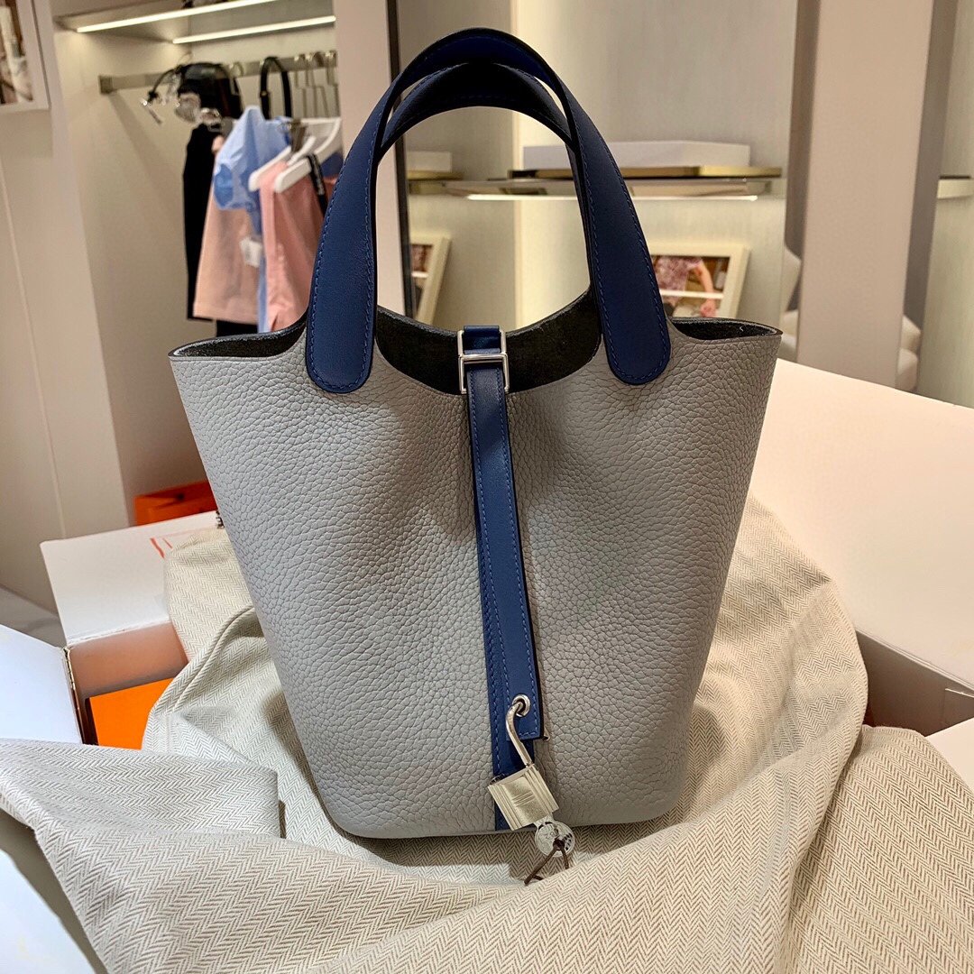Seagull Gray