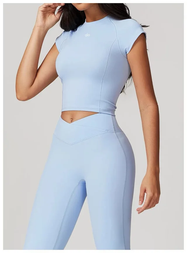 Alo Yoga T-Shirts Fitted cropped cap-sleeve T-shirt with built-in cup options product detail image 44
