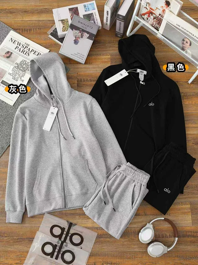 Alo Yoga Tracksuits Zip-up hooded sweatshirt and straight-leg sweatpants set product detail image 14