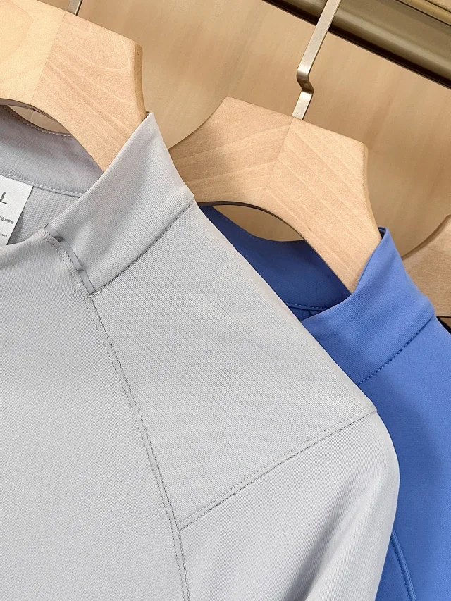 Alo Yoga T-Shirts Long-Sleeve Half-Zip Performance Top product detail image 12