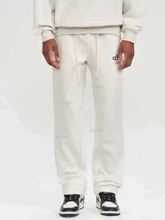 Alo Yoga Crewneck sweatshirt and drawstring jogger pants product detail image 18