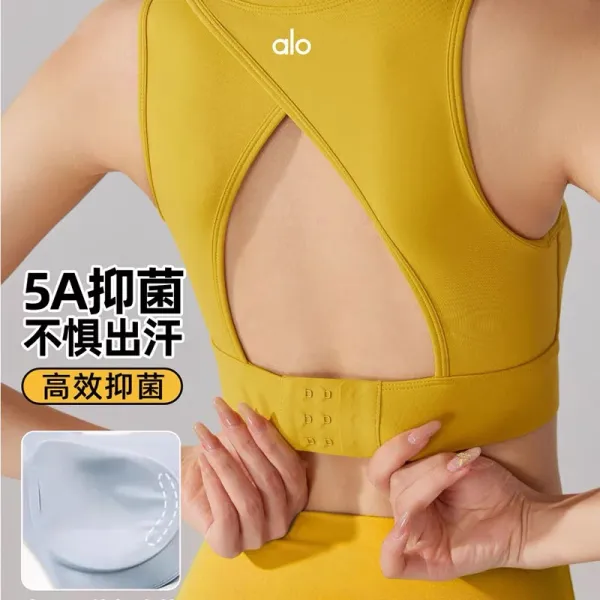 Alo Yoga Studio Crop Top Black Activewear - 3