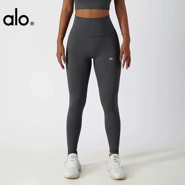 Alo Pants: seller detail photo 3
