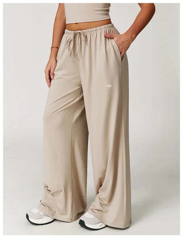 alo Trousers Wide-Leg Drawstring product detail image 38