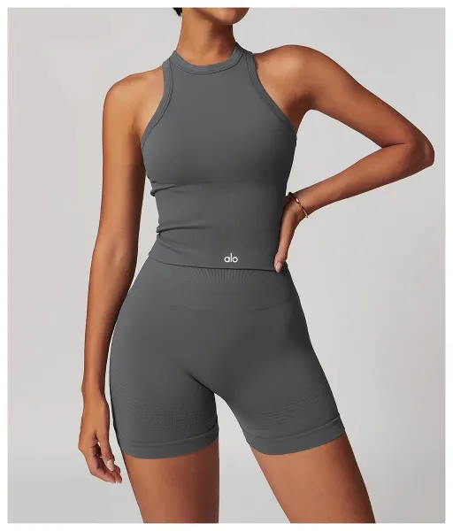 Alo Halter Crop Top Cream Activewear - 34