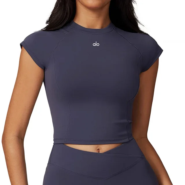 Alo Yoga T-Shirts Fitted cropped cap-sleeve T-shirt with built-in cup options product detail image 5