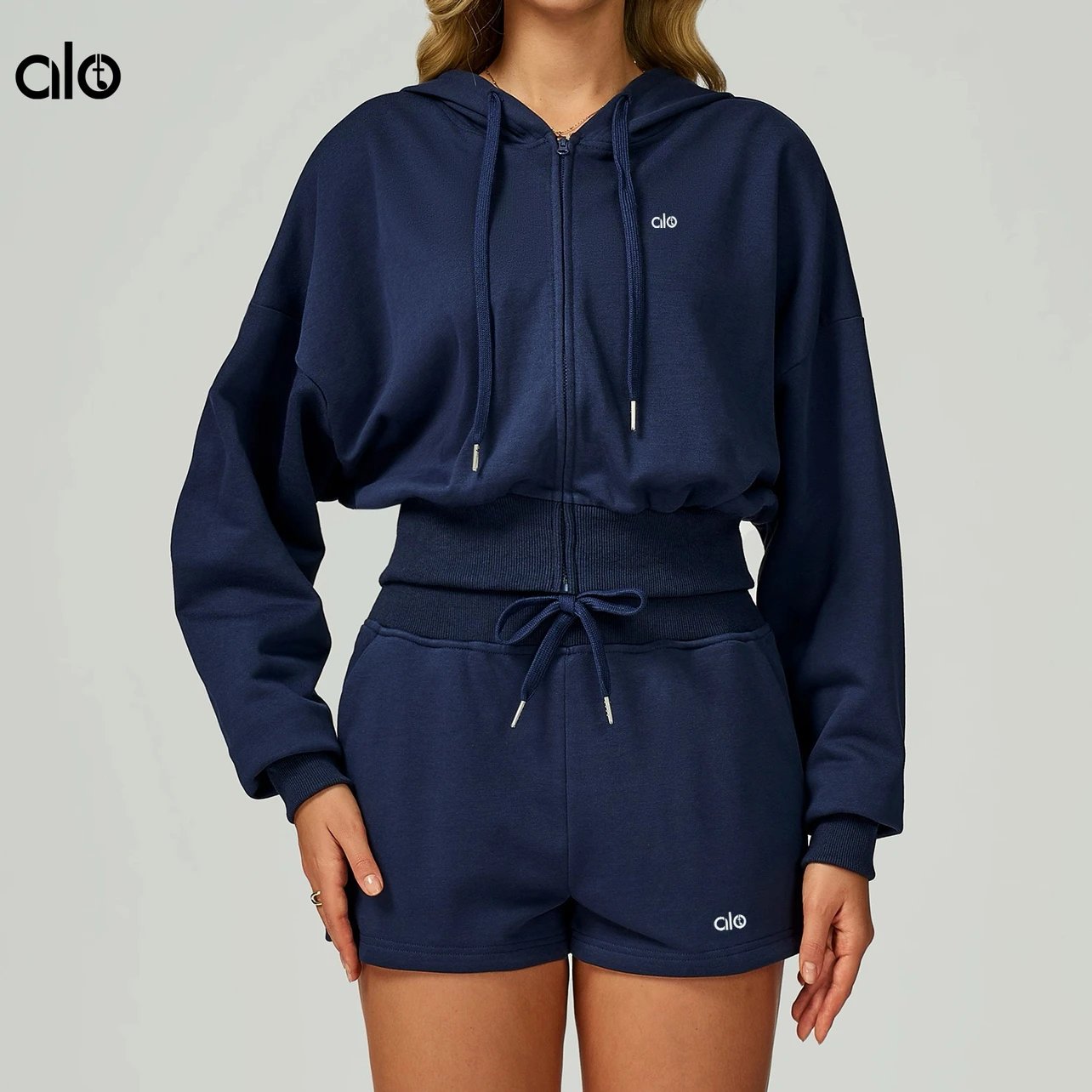 Alo Cropped Hoodie & Shorts Se