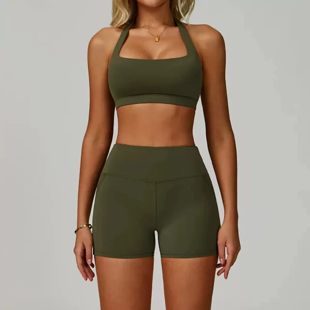 Alo Yoga Matching Sets Halter sports bra and high-waisted bottoms set product detail image 8