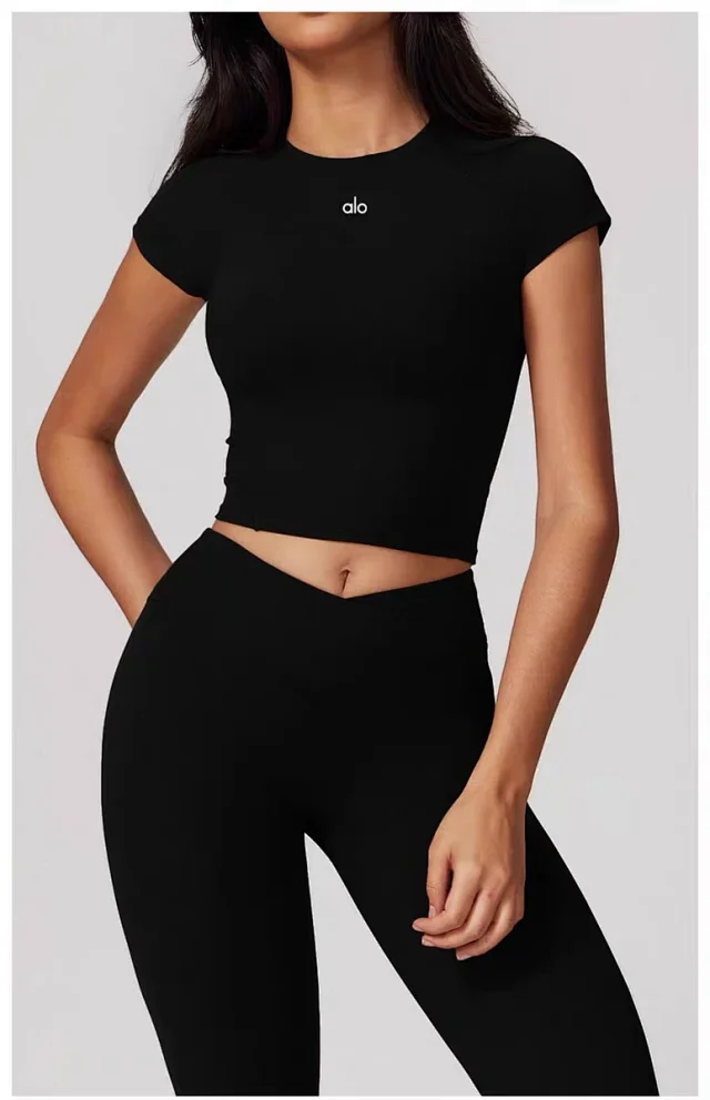 Alo Yoga T-Shirts Fitted cropped cap-sleeve T-shirt with built-in cup options product detail image 48