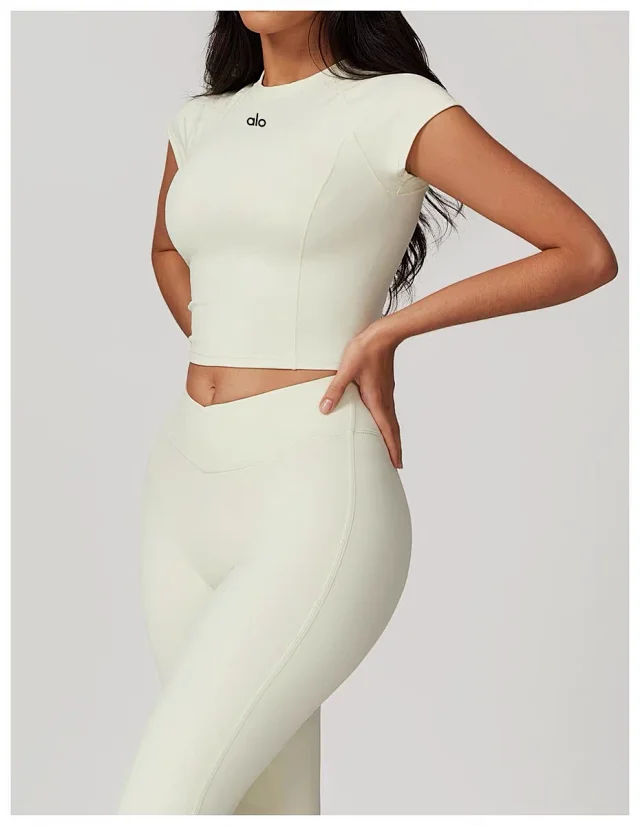 Alo Yoga T-Shirts Fitted cropped cap-sleeve T-shirt with built-in cup options product detail image 32
