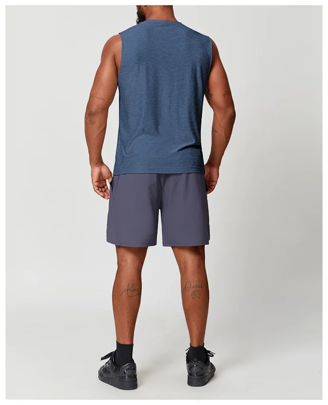 Alo Vests Sleeveless crew-neck performance vest product detail image 17