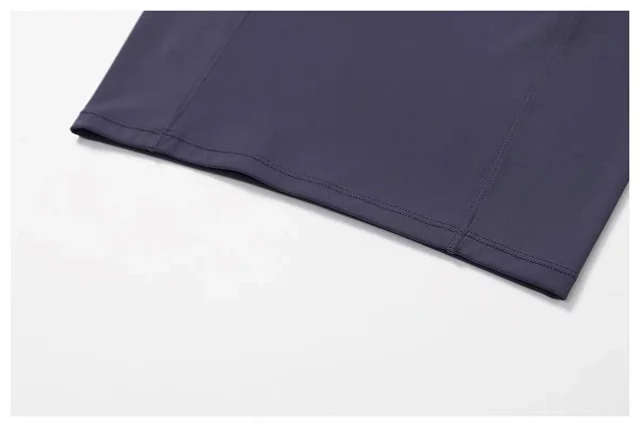 Alo Yoga T-Shirts Fitted cropped cap-sleeve T-shirt with built-in cup options product detail image 55