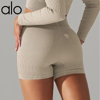 Alo Short — seller photo 8