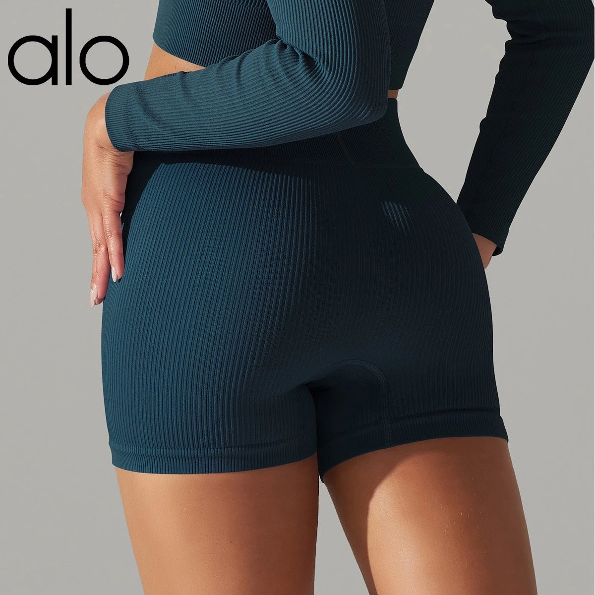 Alo Shorts Ribbed High-Waist Biker image 11