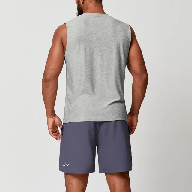 Alo Vests Sleeveless crew-neck performance vest product detail image 3