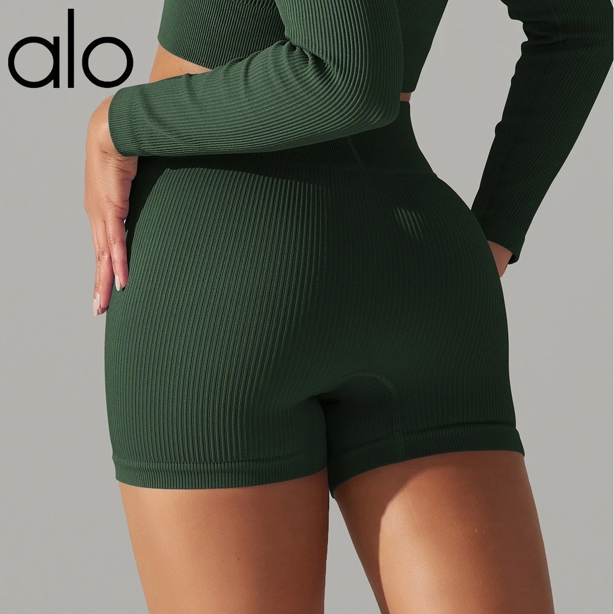Alo Shorts Ribbed High-Waist Biker — Dark green