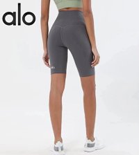 Alo Short — seller photo 2
