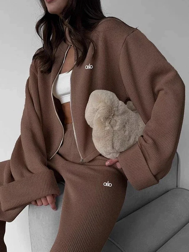 Alo Tracksuits Knitted zip-up jacket and wide-leg trousers set product detail image 15