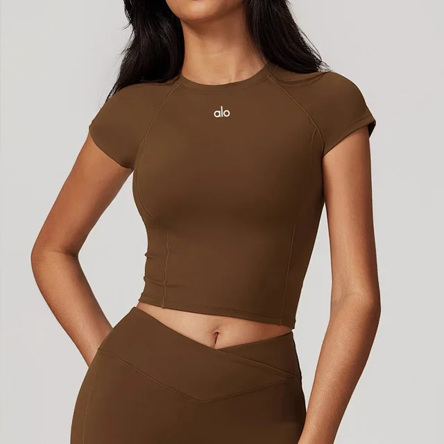 Alo Yoga T-Shirts Fitted cropped cap-sleeve T-shirt with built-in cup options product detail image 10