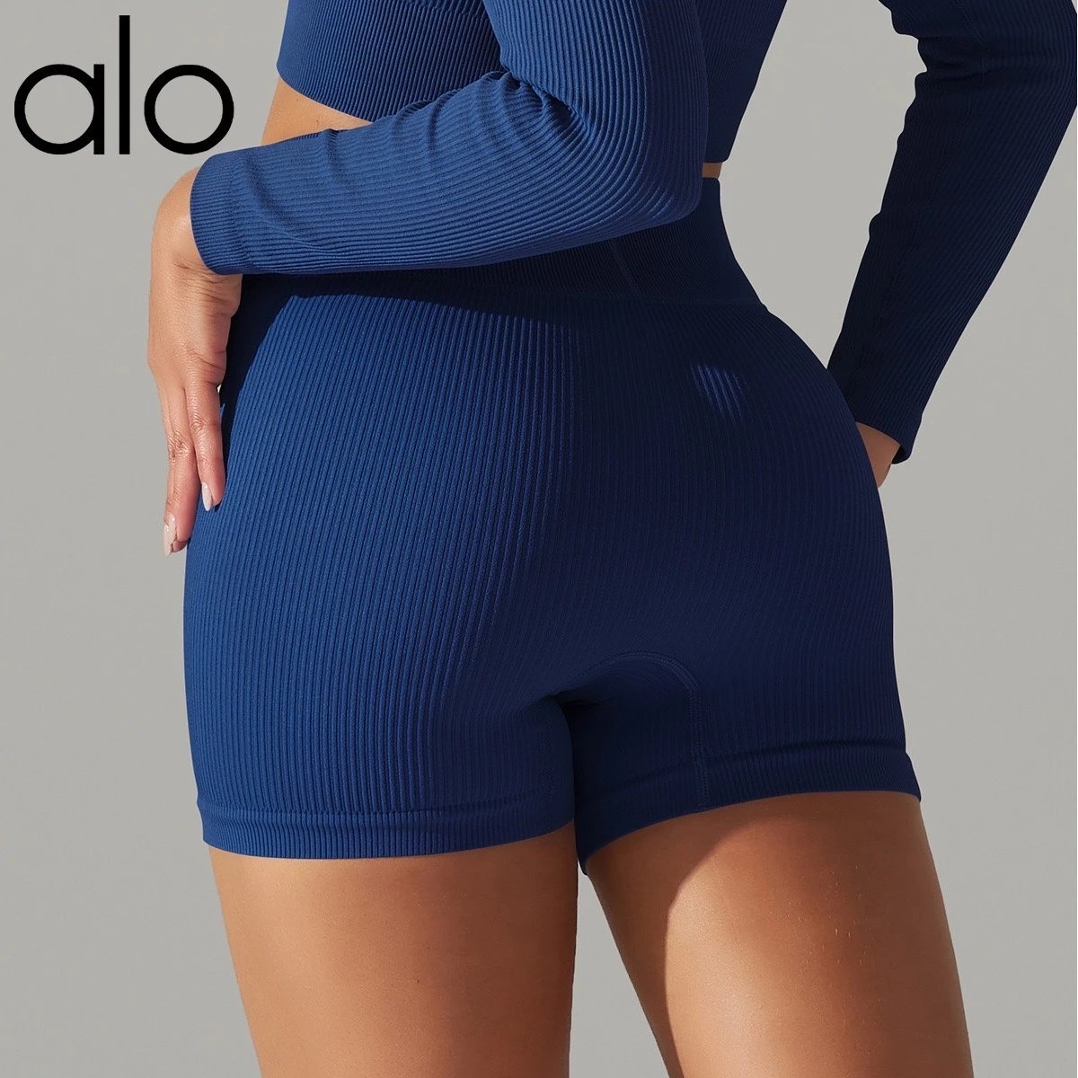 Alo Shorts Ribbed High-Waist Biker — Dark blue