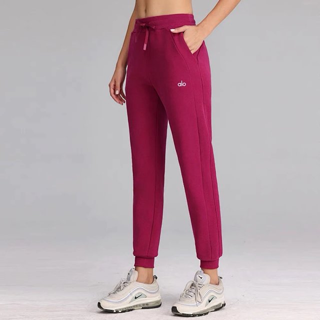 Alo Pants: seller detail photo 4