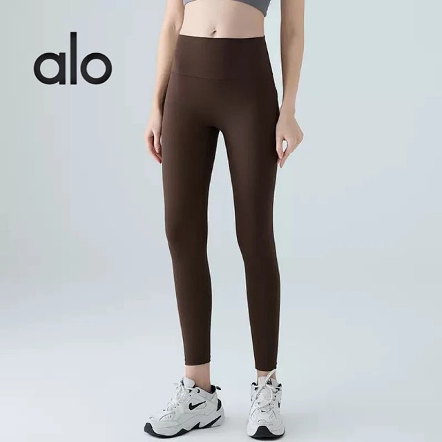 Alo Pants: seller detail photo 4