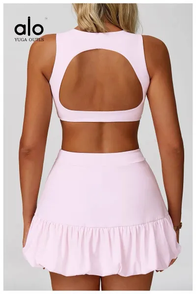 Alo Yoga Outls Cream Square-Neck Sports Bra Activewear - 21