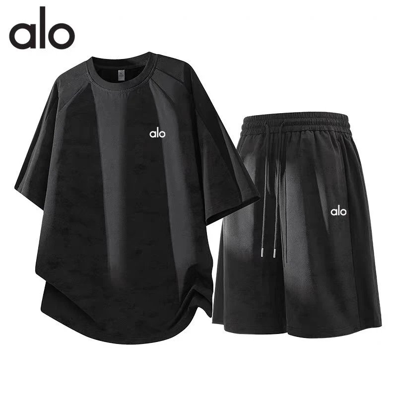 Alo Matching Sets Crew-Neck T-Shirt and Drawstring Shorts Set — Black