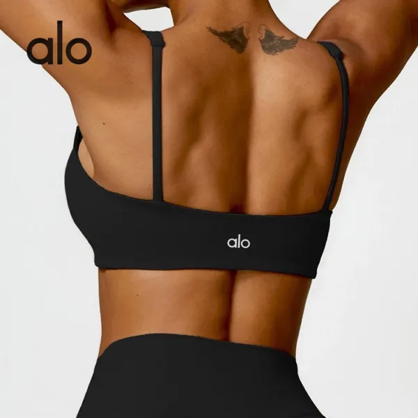 Design Square-Neck Sports Bra in Pink Activewear - 5