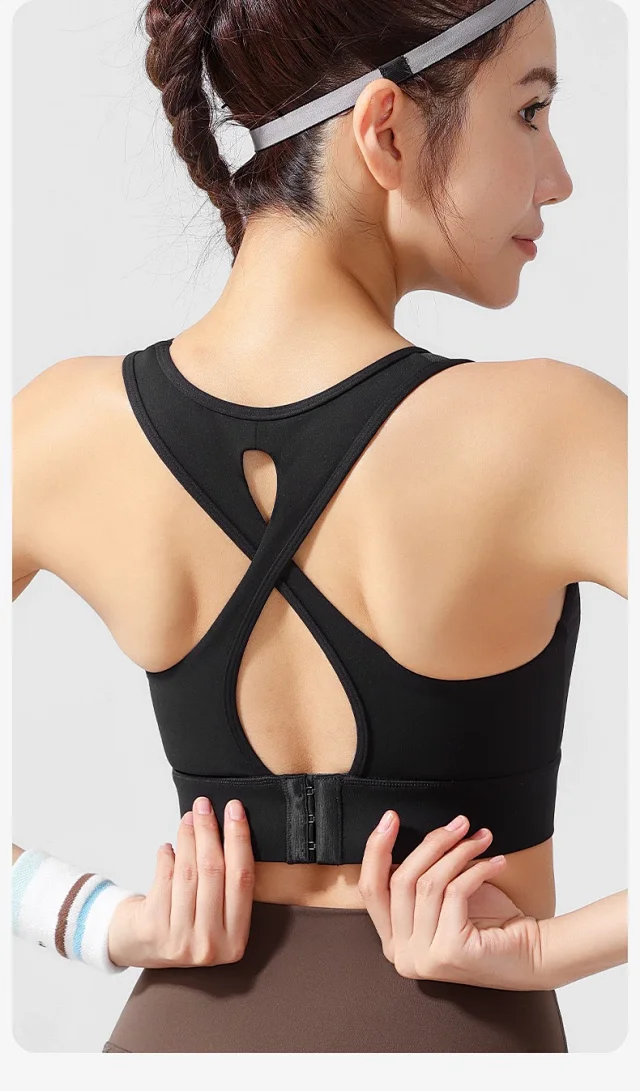 Alo Underwear Mesh-panel cross-back sports bra with adjustable hook closure product detail image 17