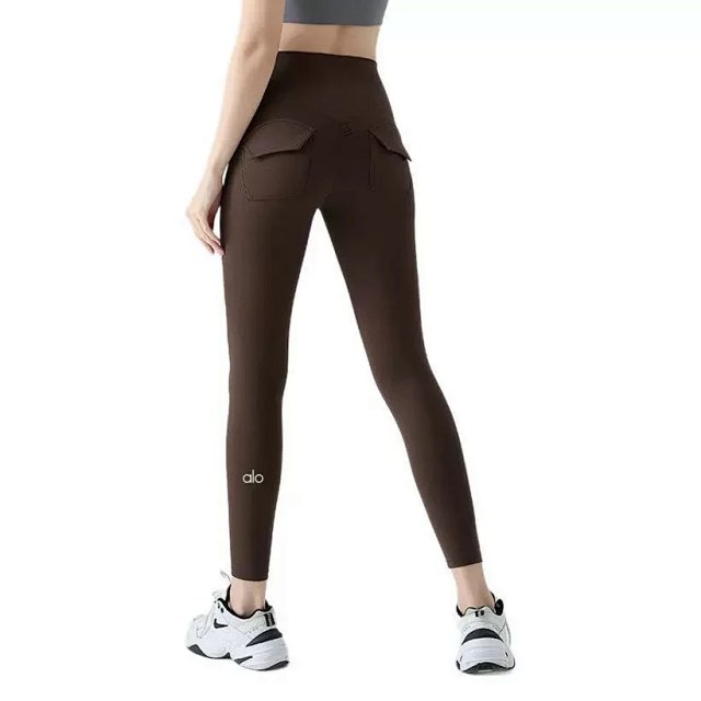 Alo Pants: seller detail photo 5