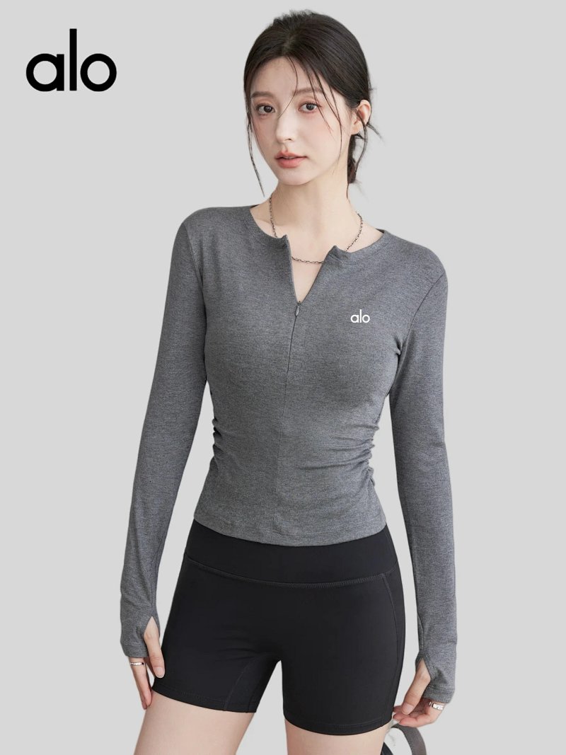 Long sleeve from Aloyoga