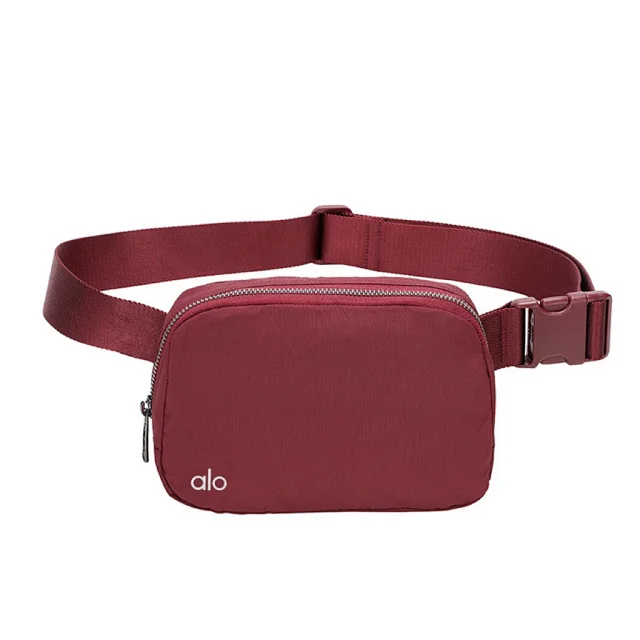 Alo Yoga Crossbody Bags Belt Bag product detail image 11