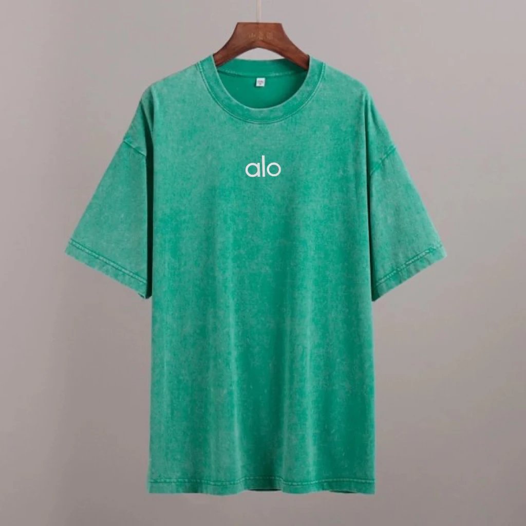 Alo T-Shirts Washed oversized crew-neck logo T-shirt — Fruit green