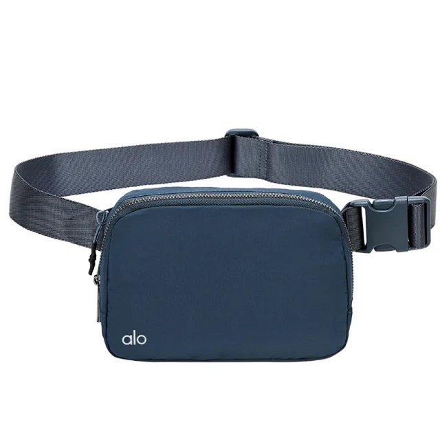 Alo Yoga Crossbody Bags Belt Bag product detail image 24