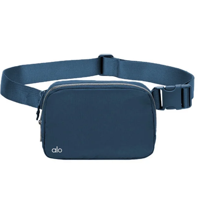 Alo Yoga Crossbody Bags Belt Bag product detail image 5