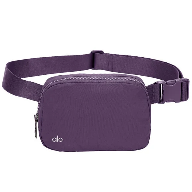 Alo Yoga Crossbody Bags Belt Bag product detail image 9