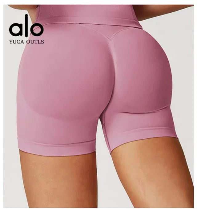 Alo Shorts High-Waisted Seamless Biker product detail image 27