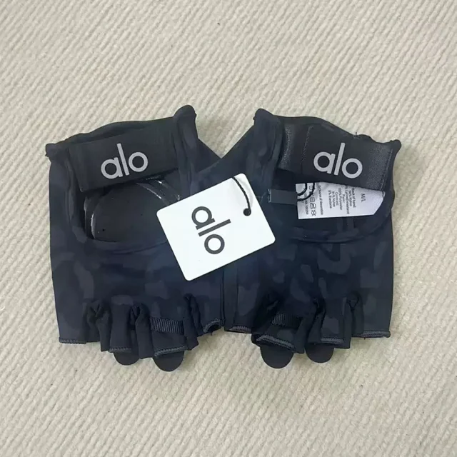 Alo Gloves Half-Finger Yoga product detail image 8