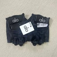 Alo Gloves — seller photo 9